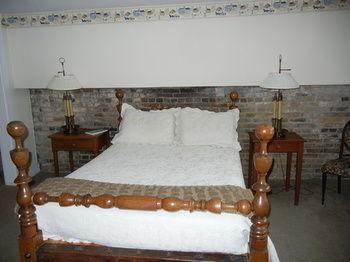 Wayside Inn Middletown Extérieur photo