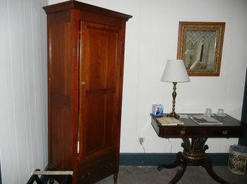 Wayside Inn Middletown Extérieur photo